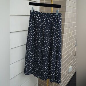 Floral navy blue pleated maxi skirt